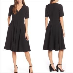 Gal Meets Glam Edith Crepe V-neck Dress NWOT